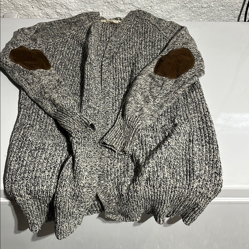 Cardigan with pockets